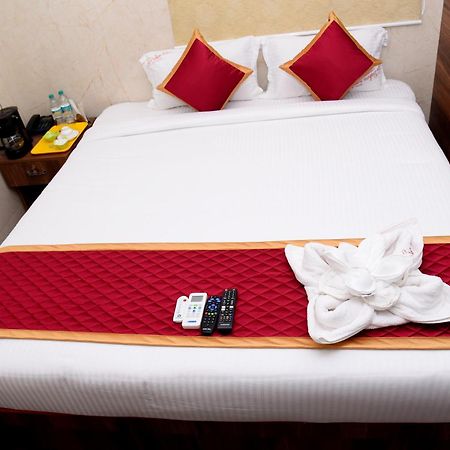 Отель Sri Vishnu Residency Sriperumbudur Экстерьер фото